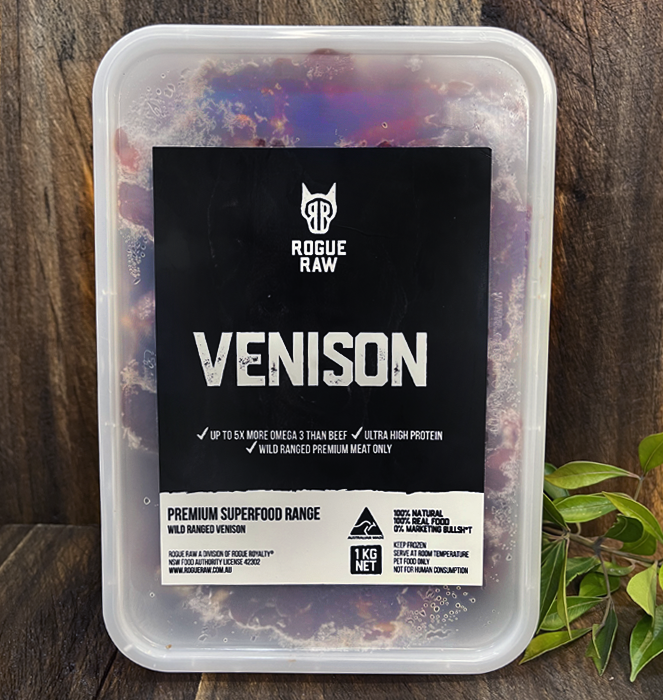 High proteoin raw meals. Raw venison meat for dogs and cats in 1kg tubs.