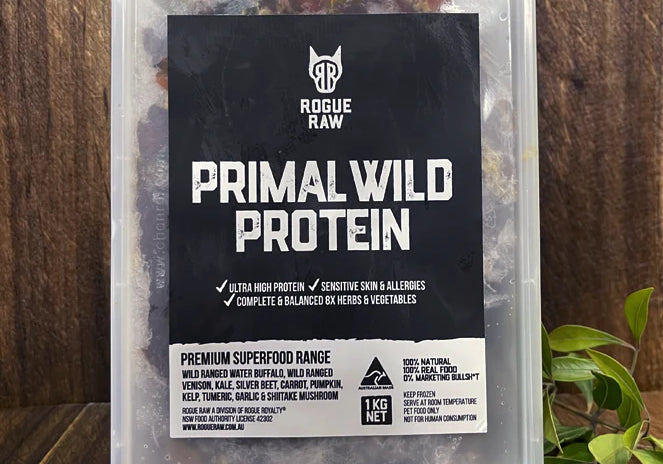 1kg premium raw food mince for dogs.
