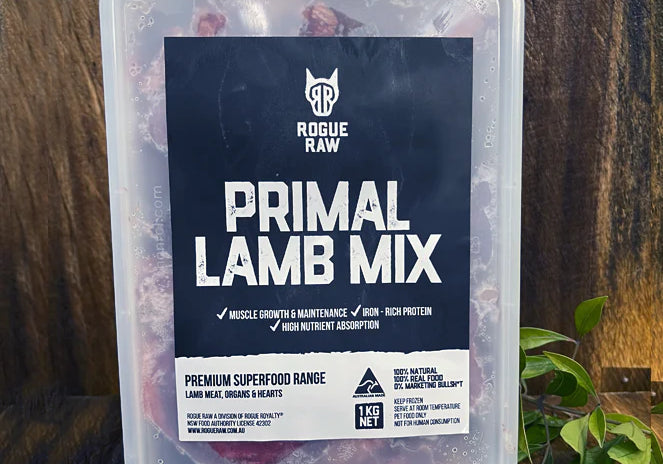 raw-lamb-mix-dogs_2048x_2_365eb630-bedc-4100-8207-2281a84a97c6.webp
