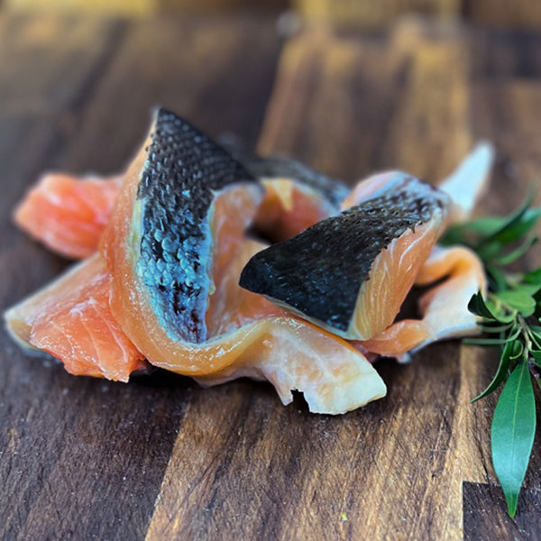 ftresh salmon for raw feeding cats and dogs.